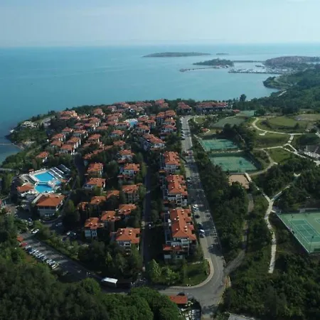 Delight In Holiday Village Appartement
