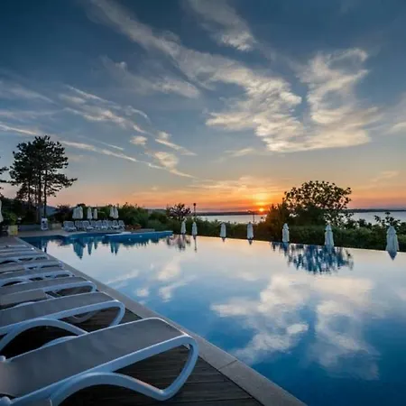 Delight In Holiday Village Appartement *